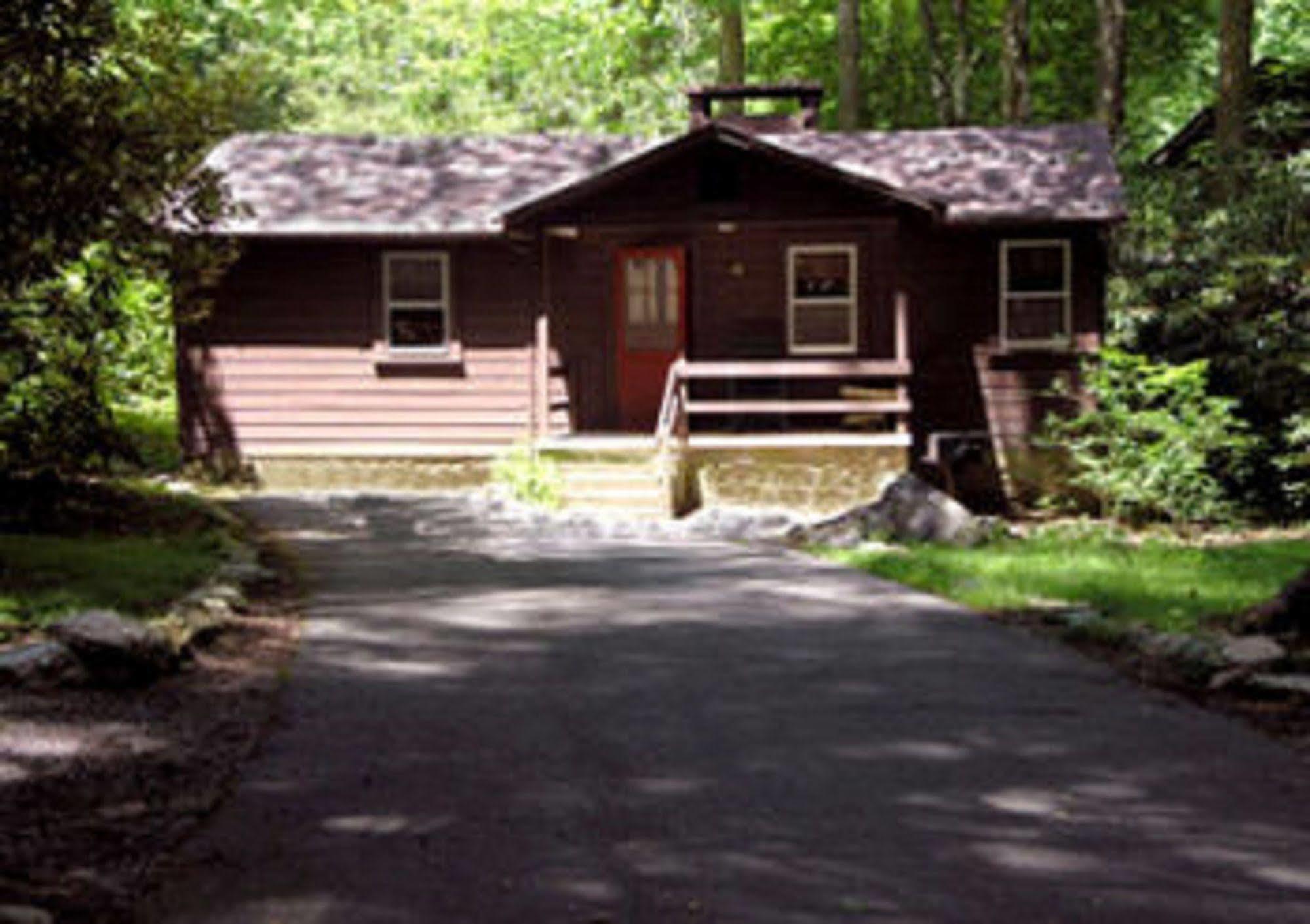 Cabins At Twinbrook Resort Maggie Valley Extérieur photo