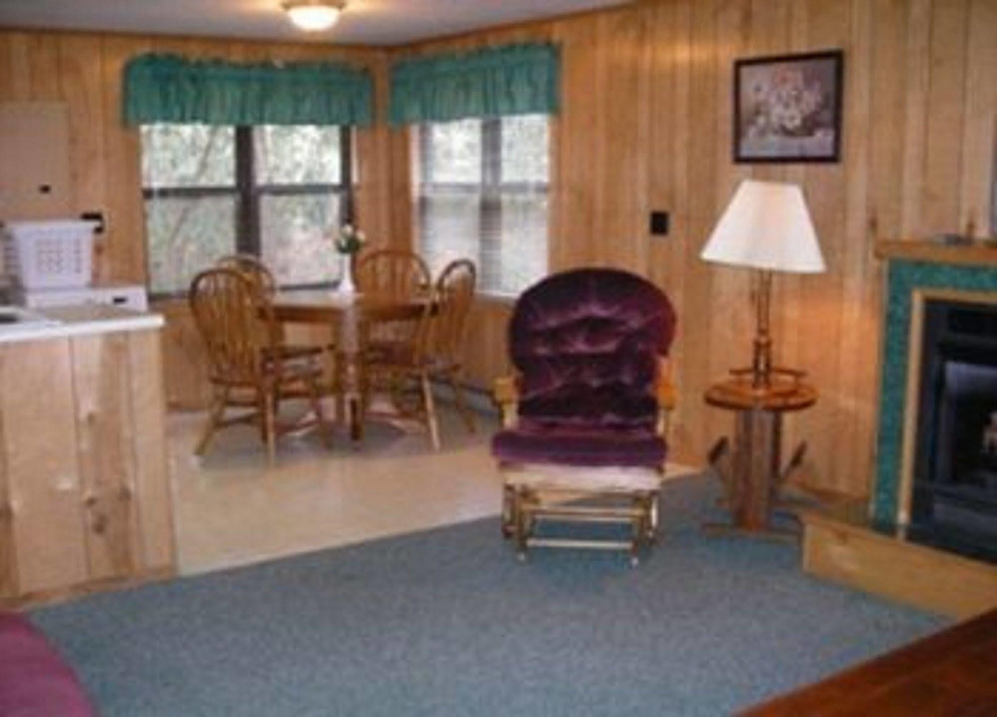 Cabins At Twinbrook Resort Maggie Valley Extérieur photo