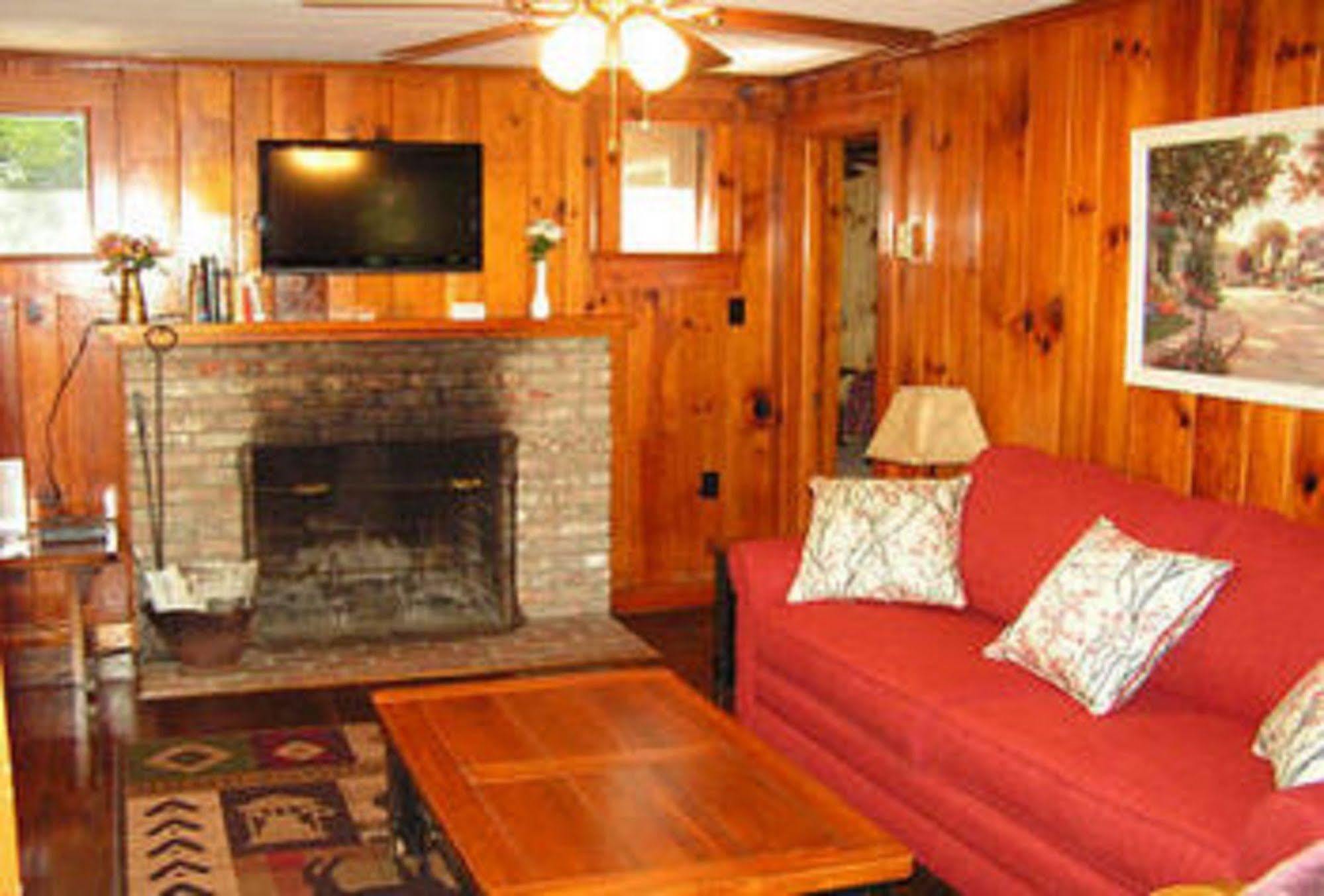 Cabins At Twinbrook Resort Maggie Valley Extérieur photo